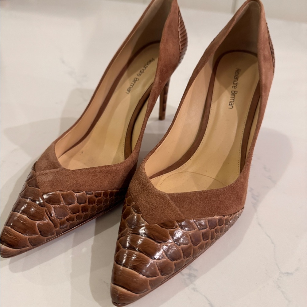 Brown Crocodile-Embossed Leather Heels